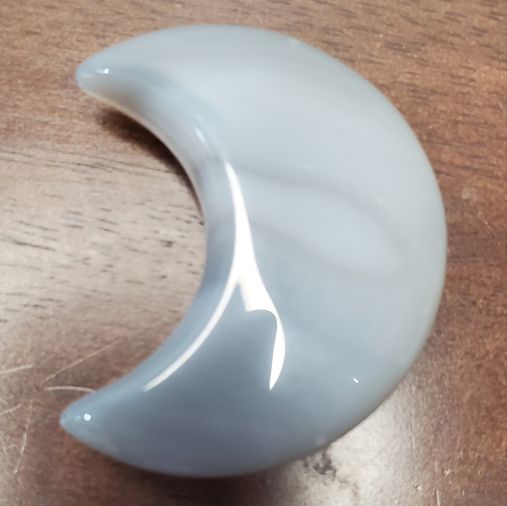 Banded Agate Crystal Moon - Picture 6 of 11